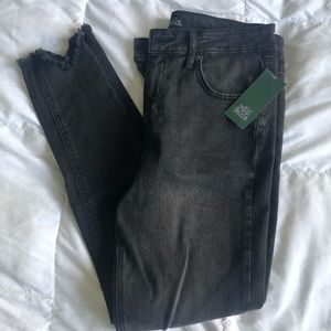 Distressed Black Skinny Jeans